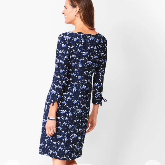 Talbots Crepe Blue and White Floral Shift Dress - Picture 2 of 12